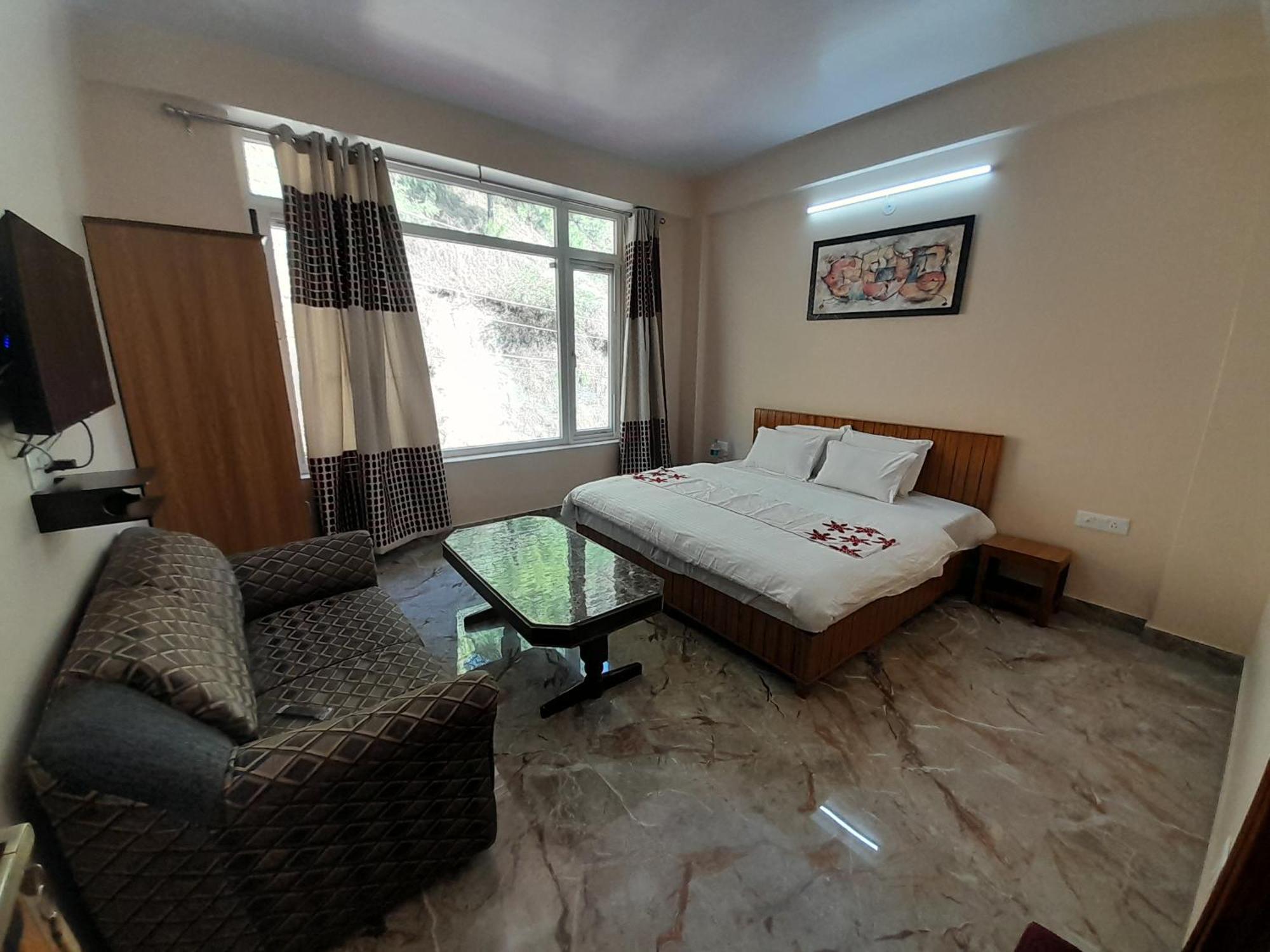 Mountain And Peace Apartment Шимла Екстериор снимка