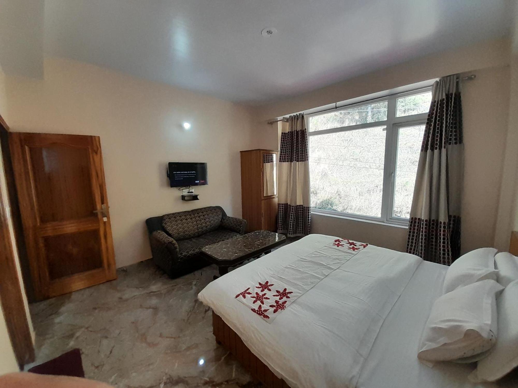 Mountain And Peace Apartment Шимла Екстериор снимка