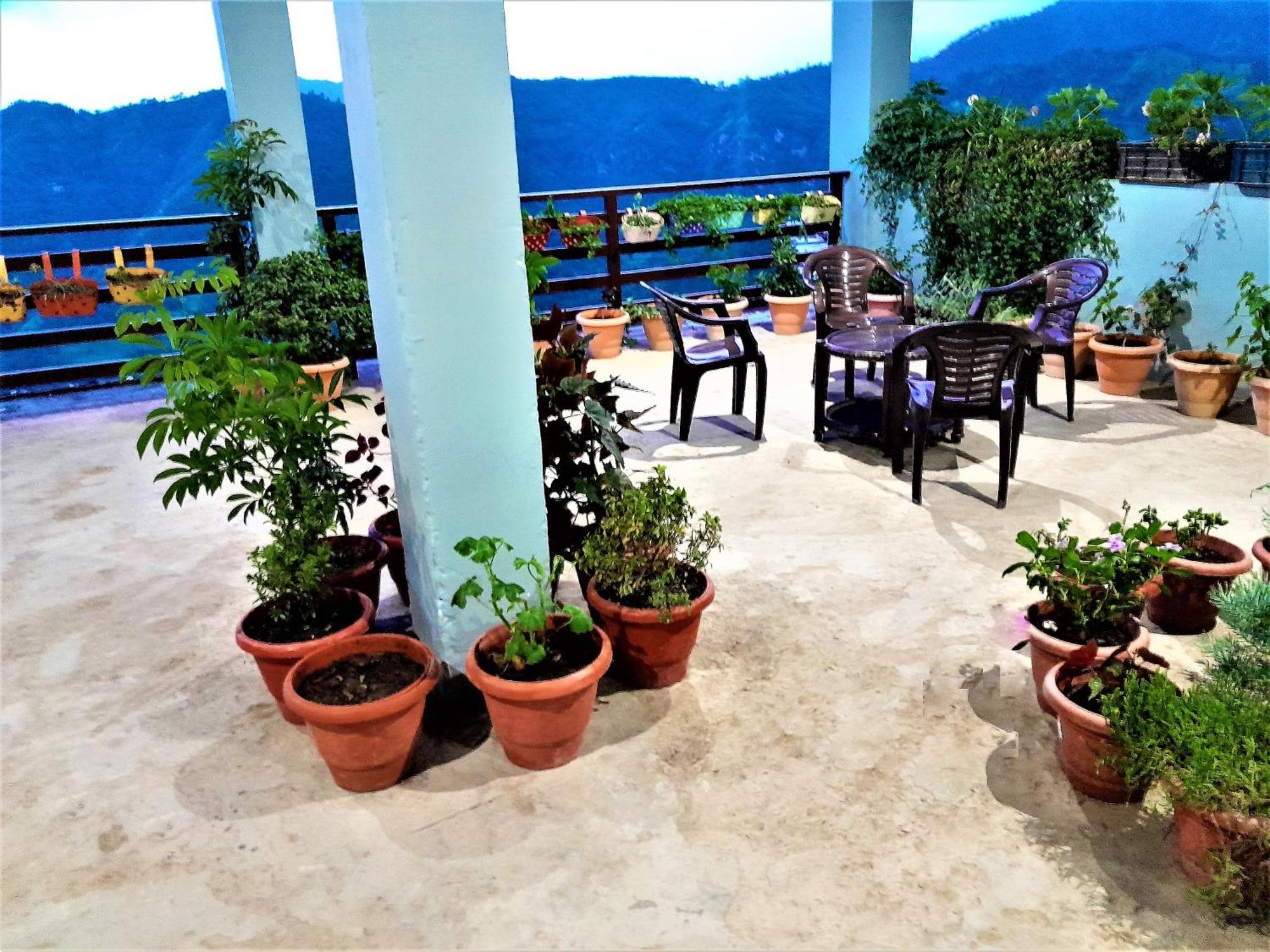 Mountain And Peace Apartment Шимла Екстериор снимка